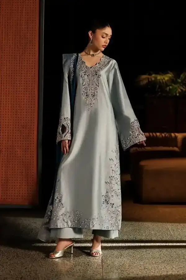 Iznik — Ice Blue