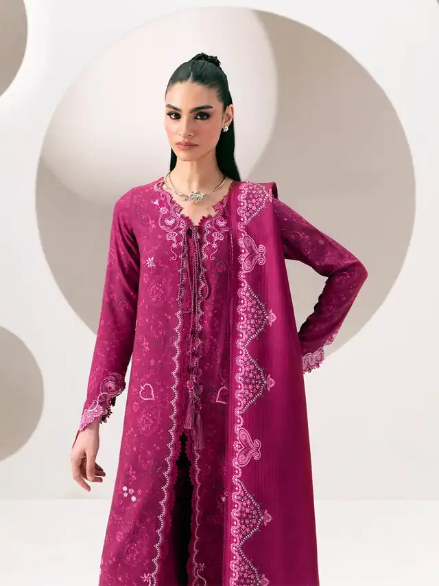 Qprints embroidered suit, Magenta