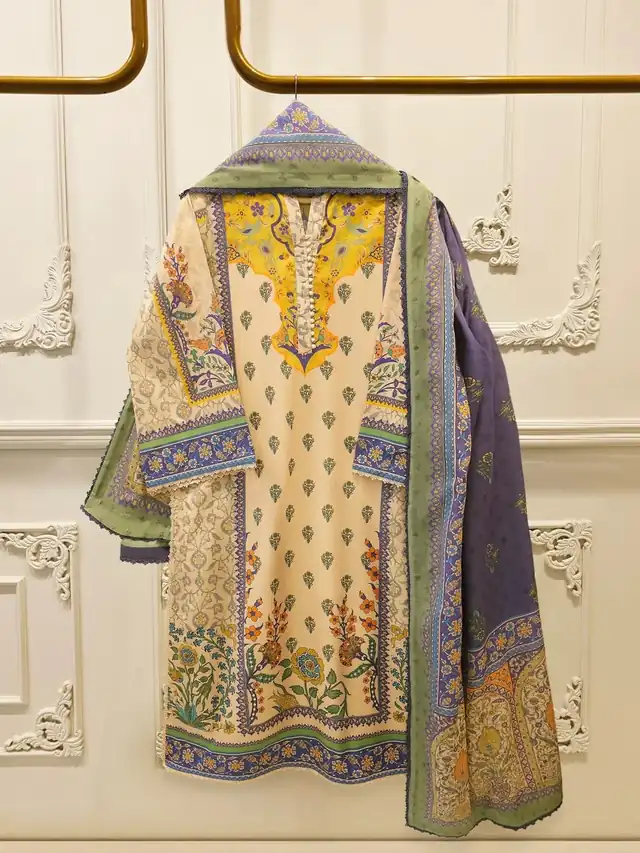 Agha Noor printed cambric two piece suit S115693